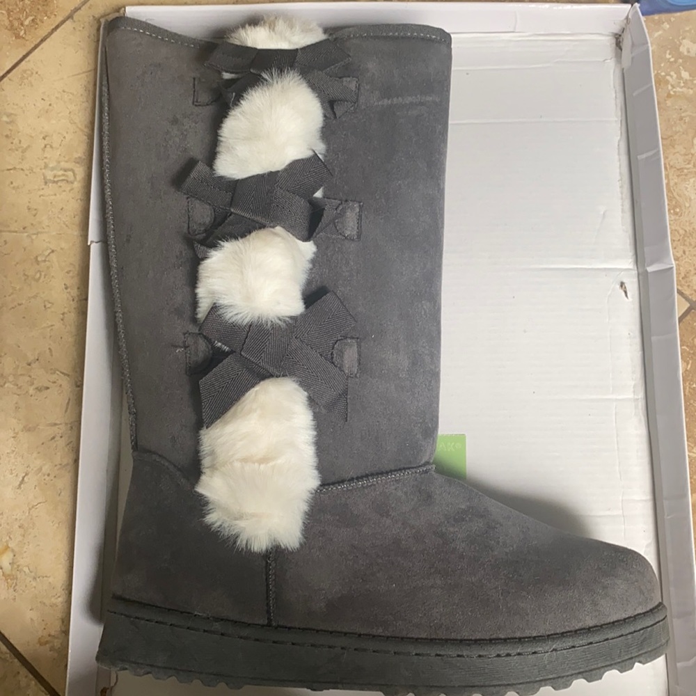 Brand new gray ugg type boots